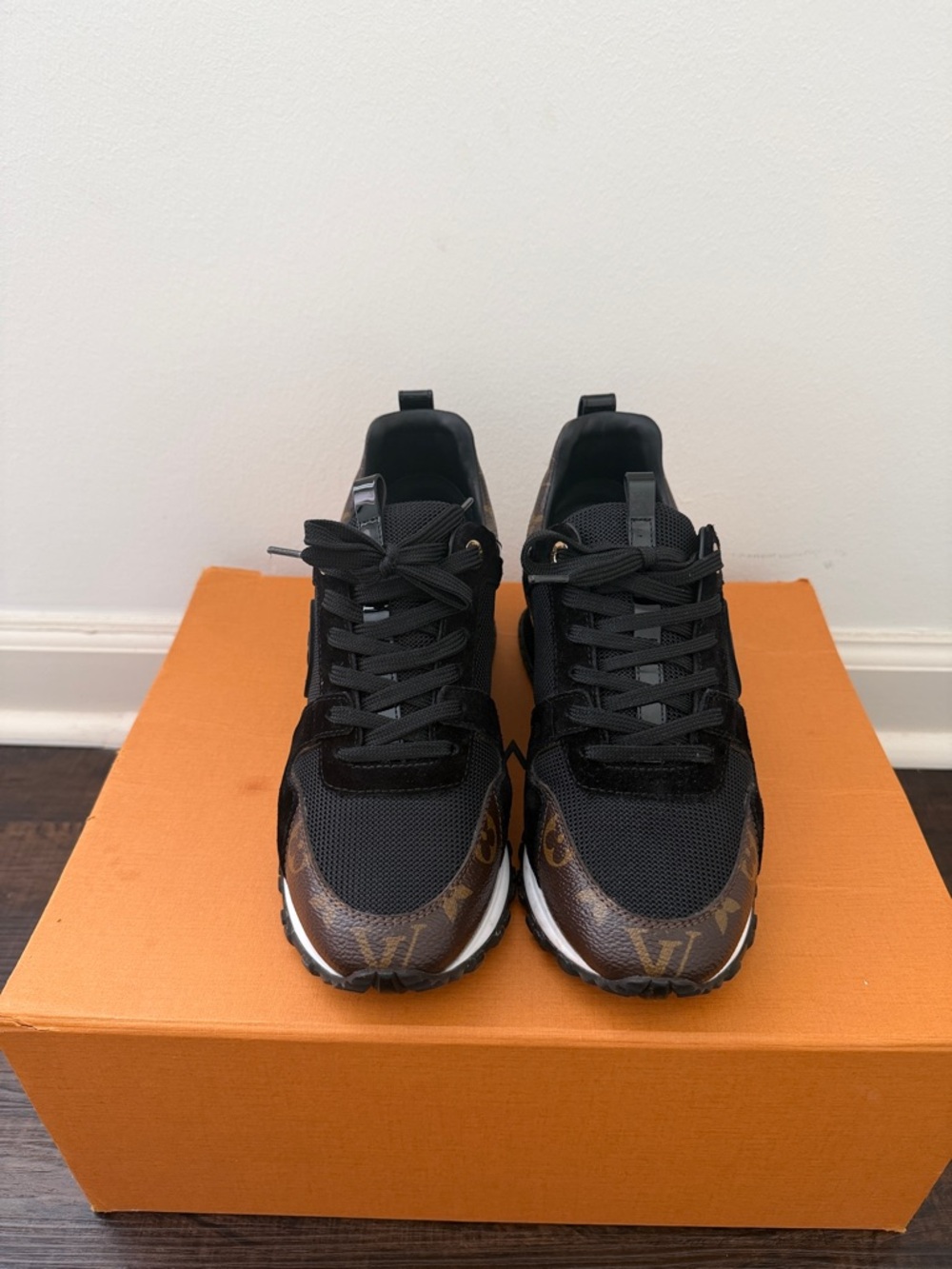 Louis Vuitton Black & Brown Monogram Men’s Sneakers
